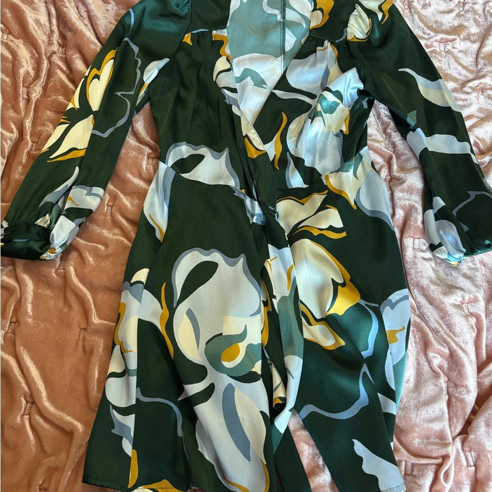 New without tags silk green Reformation silk dress XSp petite